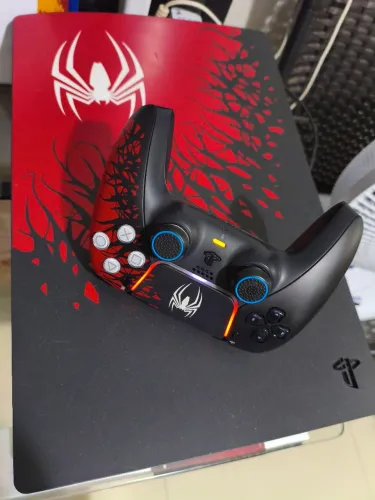Playstation 5 c/ leitor de Disco edição especial Spider Men 2