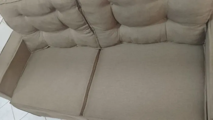 VENDO UM SOFA NOVO PODEM LIGAR ZAP *