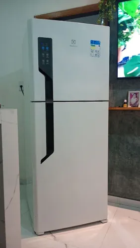 Geladeira Electrolux Frost Free semi nova 512 litros