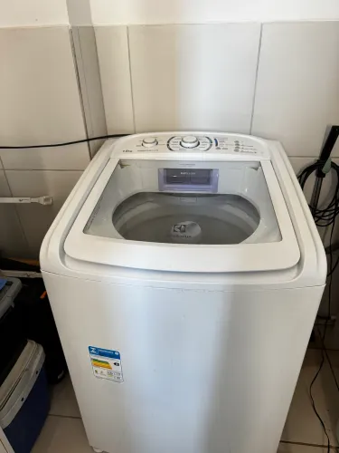 Máquina de lavar roupas Electrolux