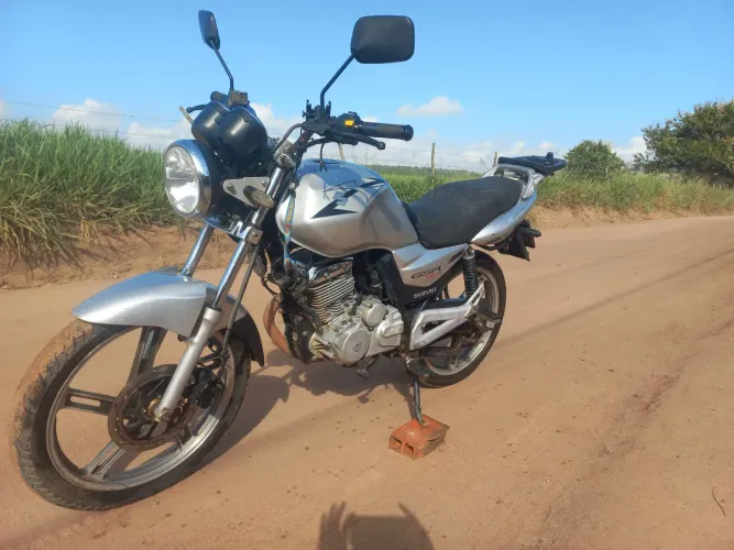 Suzuki gsr 150i top de linha pra vender