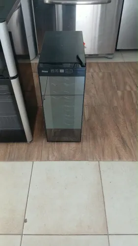 Vendo adega Philco