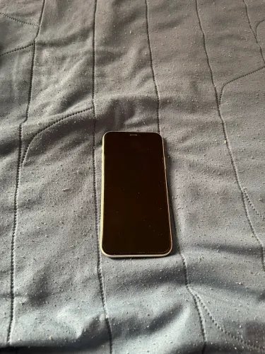 Celular iphone Xr 64G , usado