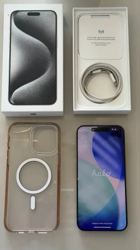 iPhone 15 Pro Max 512GB - Titanium Branco