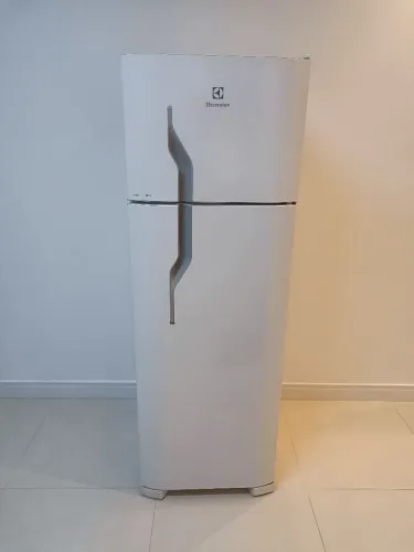 Geladeira para repor peças