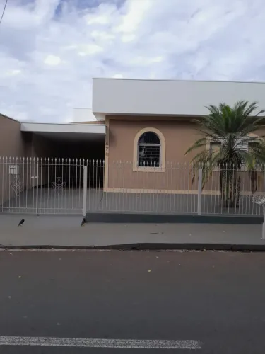 Casas Padrão em Sertãozinho