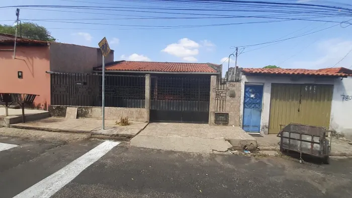 Vendo casa no monte castelo