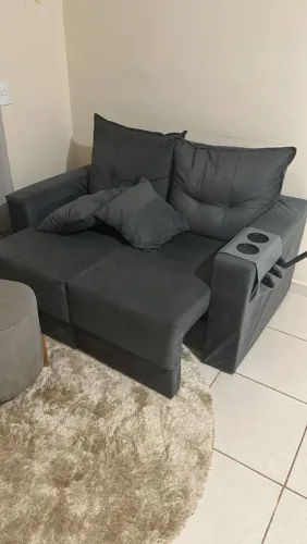 Sofá 2 lugares retrátil Lubeck Suede cor grafite 