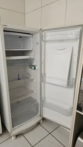 Geladeira Consul CRA30FB 261L Degelo Seco