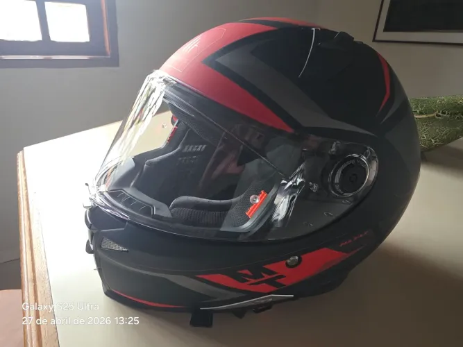 Capacete