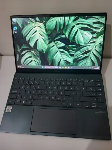 ASUS ZenBook 14 i7 | 16GB RAM | SSD 512GB + Kit