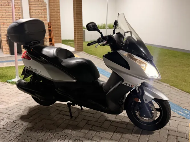 Scooter 300 2018 | Apenas 24 mil km | Revisada | XMAX | NMAX | PCX | Moto