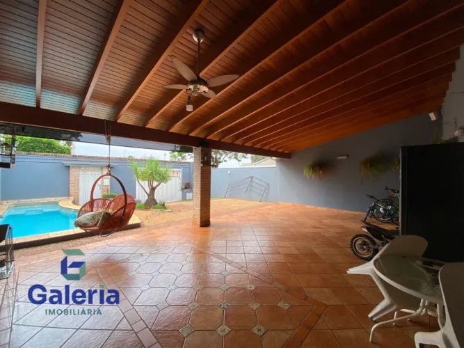 Casa residencial com 3 quartos para alugar, 265m² - Jardim Califórnia