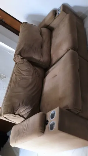 Vendo Sofá Retrátil com porta copos