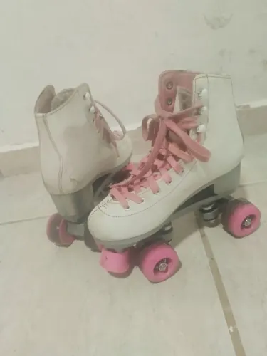 Patins Gonew Quad Retrô Branco e Rosa - Tam. 37