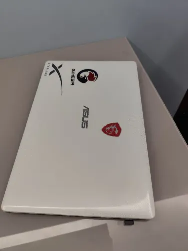 Notebook - ASUS - Core I3 12GB Memória