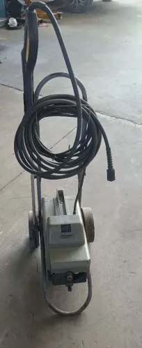 Lavadora Karcher Hd585