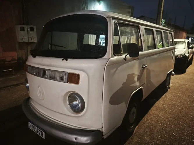 Volkswagen Kombi Standard/ Luxo/ Serie Prata 1987