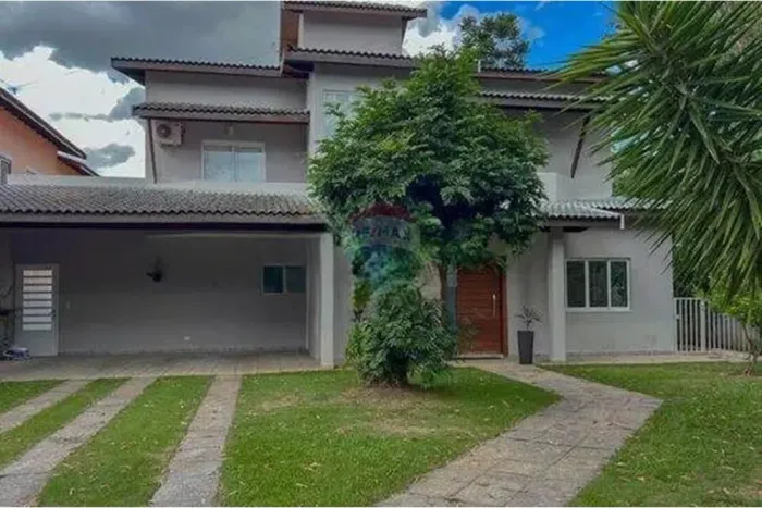 Casa para locação, com 5 suítes, piscina e área gourmet, em 373 m² de área construída - Co