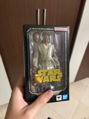 S. H. Figuarts Mace Windu Star Wars