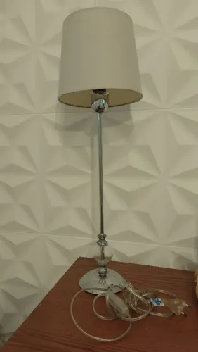 Vendo este abajur