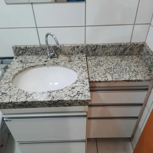Pia com armário para banheiro
