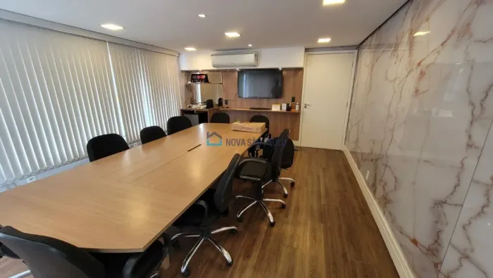 Sala comercial 40m² - 1 vaga ao lado do metrô Jabaquara.