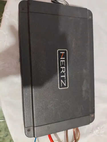 Amplificador Hertz HCP 4