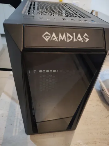 Gabinete Gamer Gamdias ótimo estado 
