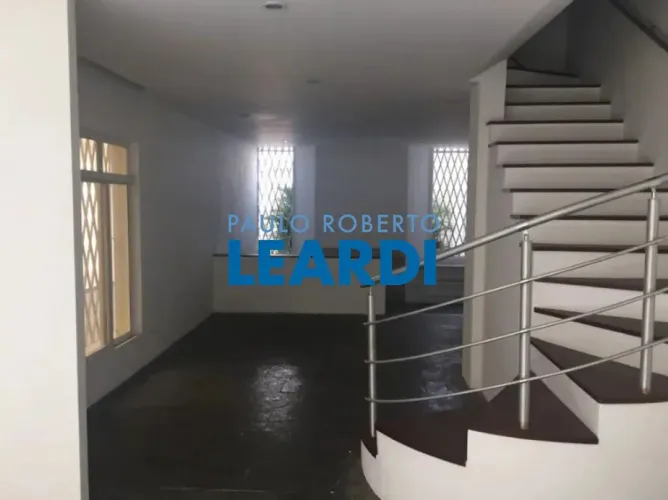 SOBRADO - ACLIMAÇÃO - SP