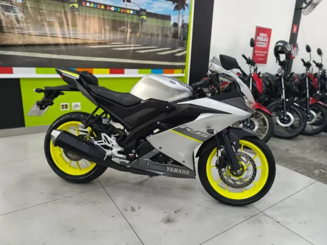YAMAHA YZF R15