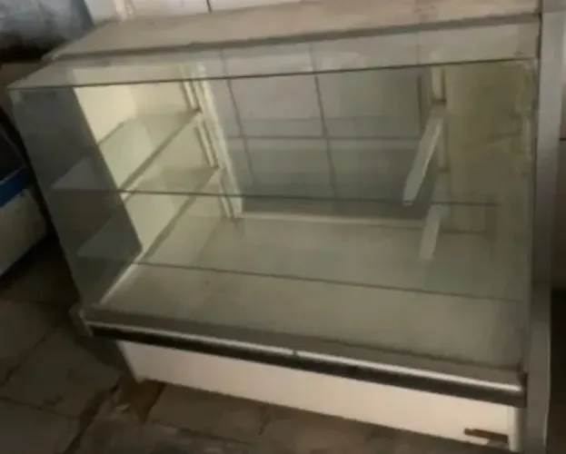 Balcão expositor vitrine seca