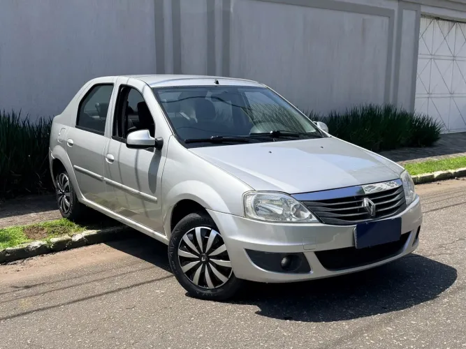 Renault Logan Expression Hi-flex 1.6 8V 4P 2011