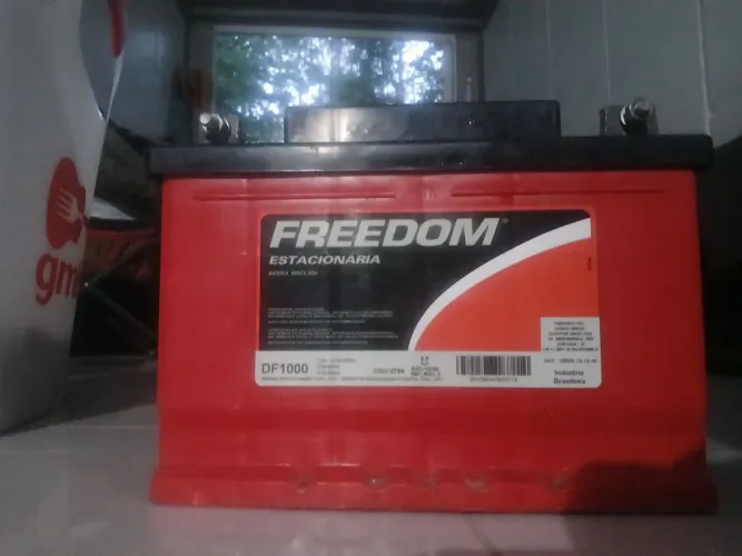 Bateria freedom df1000 com pouco uso.