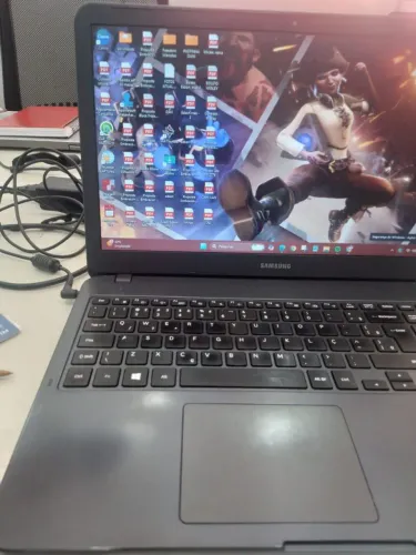 Nootbook Samsung windows 11, i7