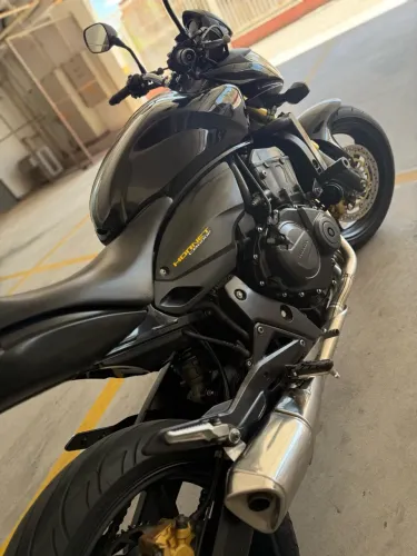 Hornet 600 ABS MUITO NOVA