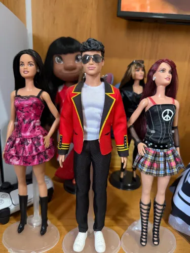 Boneca Barbie RBD kit com 3 bonecas