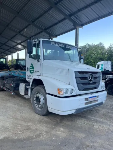 CAMINHÃO ROLL ON ROLL OFF - M.BENZ ACTRON 2324