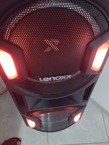 CAIXA BOBOX DA LENOXX SUPE CONSERVADA 1600 W BOCA DE 12 POLEGADAS 