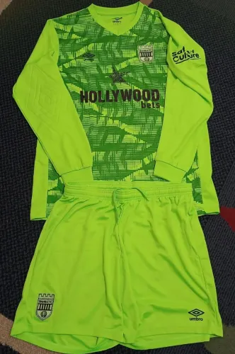 Vendo kit de goleiro original