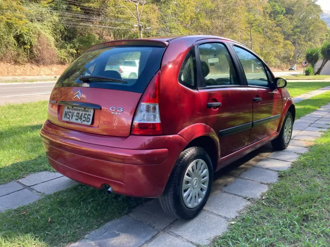 Citroen C3 GLX 1.4/ GLX Sonora 1.4 Flex 8V 5P 2010