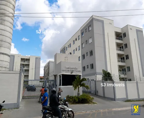 Apartamento prático com varanda na Região do Siqueira