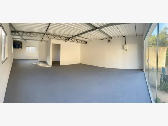 Loja Comercial 120m² | Alto Fluxo | Sargento Boening Petrópolis
