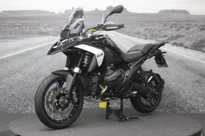 BMW R 1300 GS Triple Black 2025