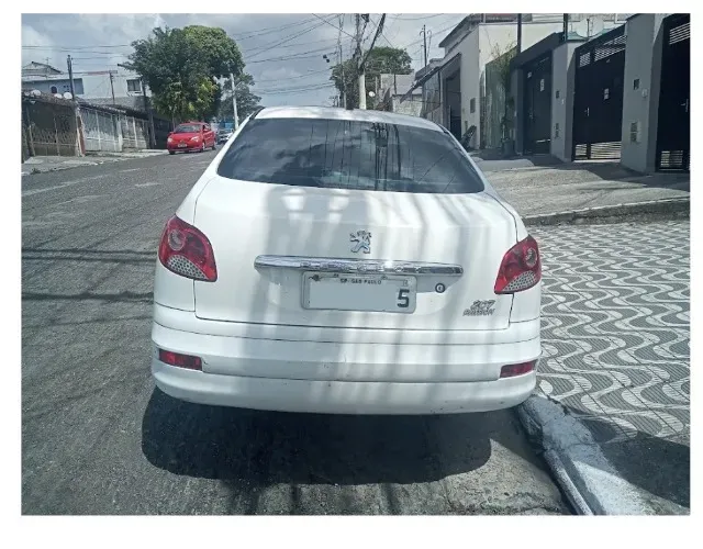 Peugeot 207 Active 1.4 Flex 8V 5P 2015