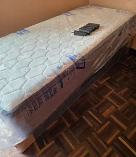 Cama box solteiro - ainda no plástico
