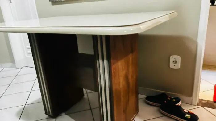 Mesa de Jantar com Vidro