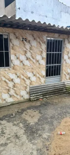 Vendo casa no bairro Petrópolis veja a descrição