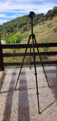 Tripé Fotográfico Ajustável com Bolsa + Cabeça Panorâmica | Bom Estado