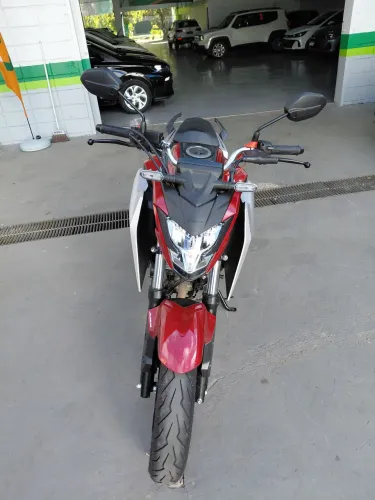 CB 300F Twister estado de zero km